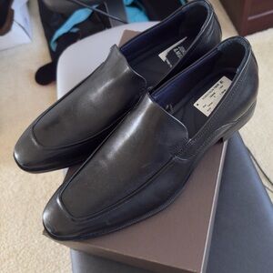 BRAND NEW MENS JOHNSTON AND MURPHY DRESS LOAFERS MENS SIZE 9 - 50% OFF